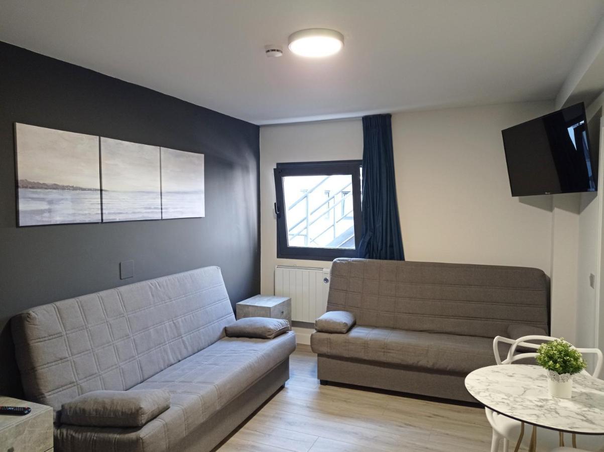 Apartamentos Hi Apartaments Santander 3000 Maliaño Buitenkant foto
